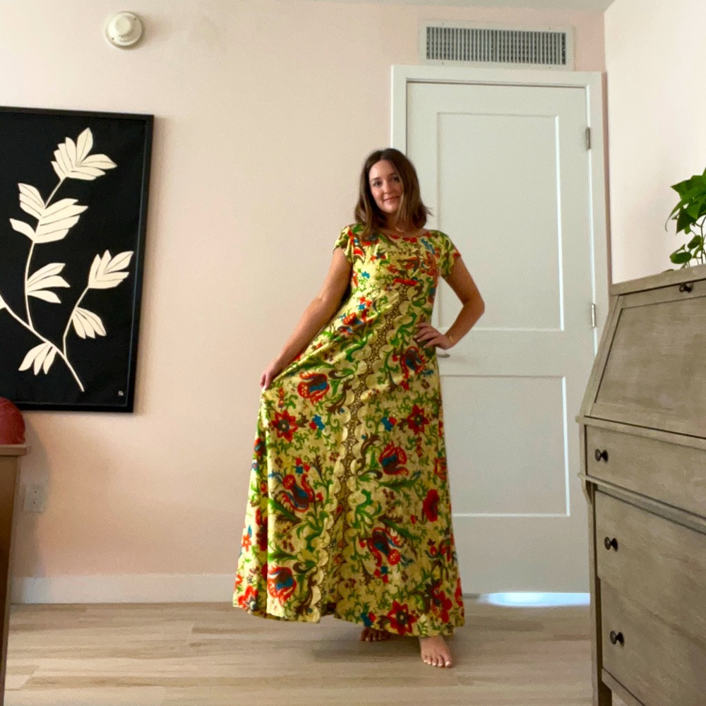 1960s Hawaiian Waterfall Dress